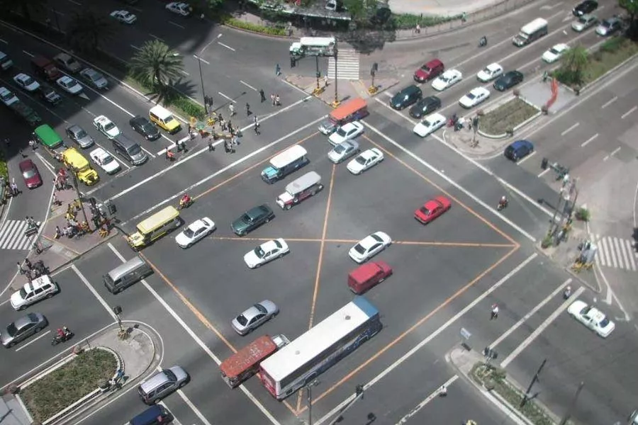 A picture of an intersection