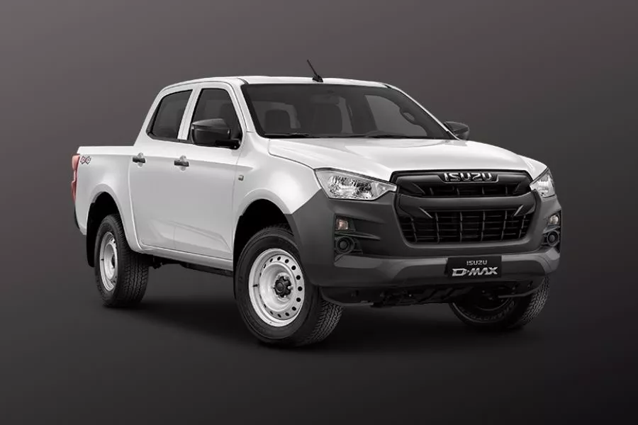 Isuzu D-Max front view