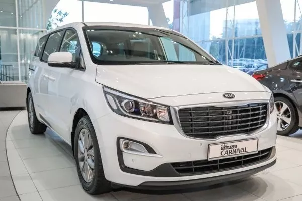 KIA Carnival