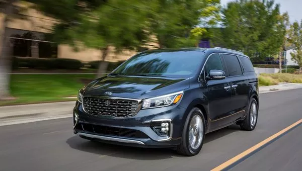A 5-star rated minivan with excellent safety ratings and with all the vital safety features too. Kia Sedona exterior