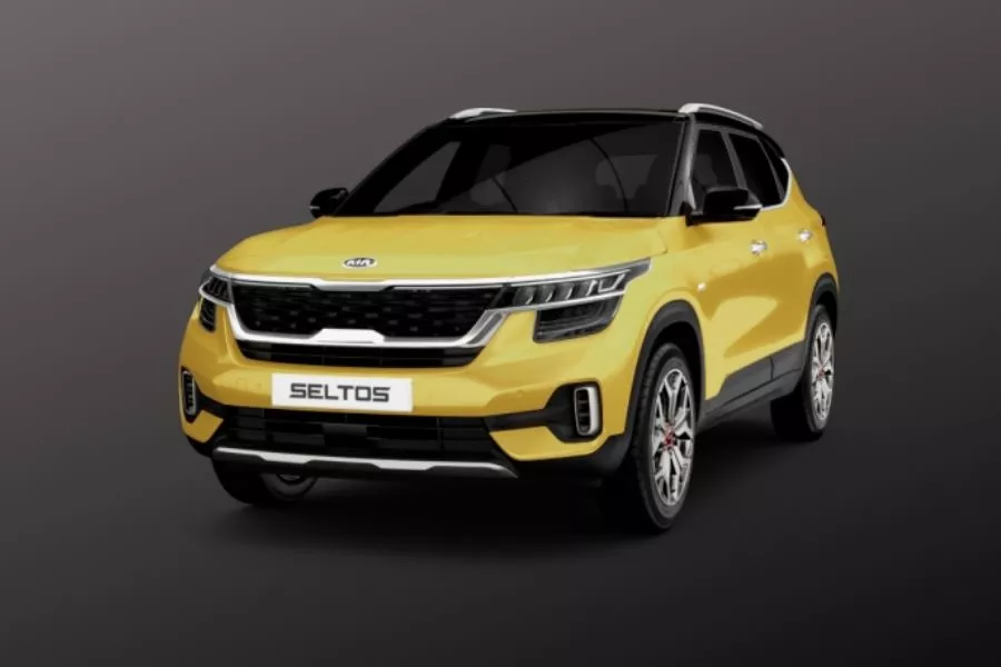 Kia Seltos in Cherry Black/Starbright Yellow color