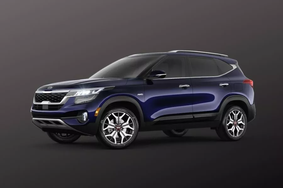 Kia Seltos in Dark Ocean Blue color