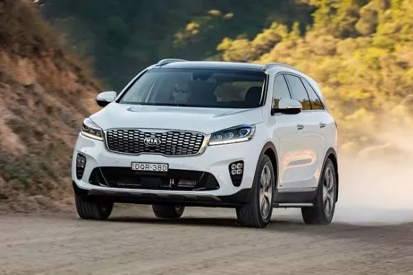 Kia Sorento off the road