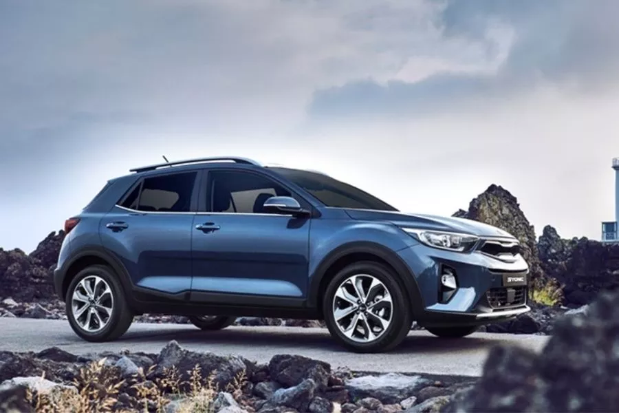 Kia Stonic color in Extreme Blue