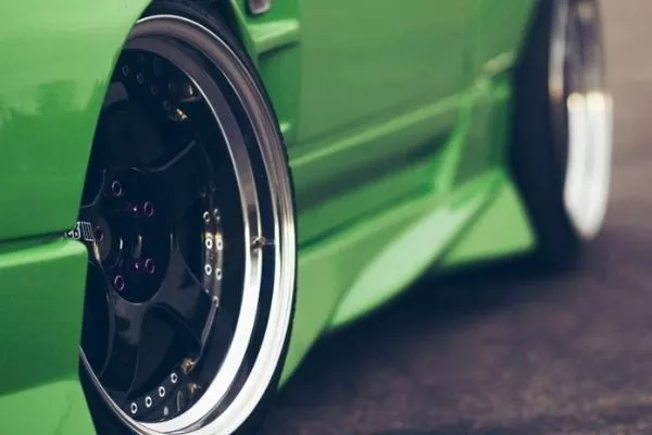 Lightweight alloy wheels 