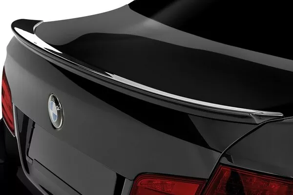 Rear lip spoiler
