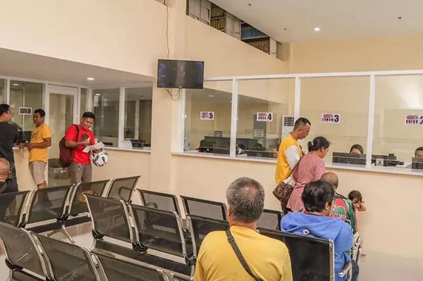The LTO District Office in Valenzuela is a very new and fresh facility that offers comfort for their customers A picture of the LTO District office in Valenzuela City.