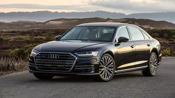luxury car- audi a8
