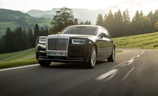 luxury car - Roll royce phantom