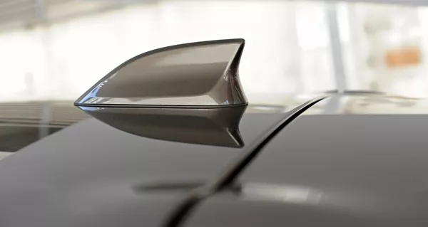 mazda 3 antenna