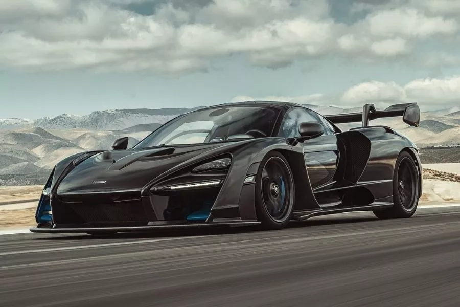 A picture of the McLaren Senna on a road