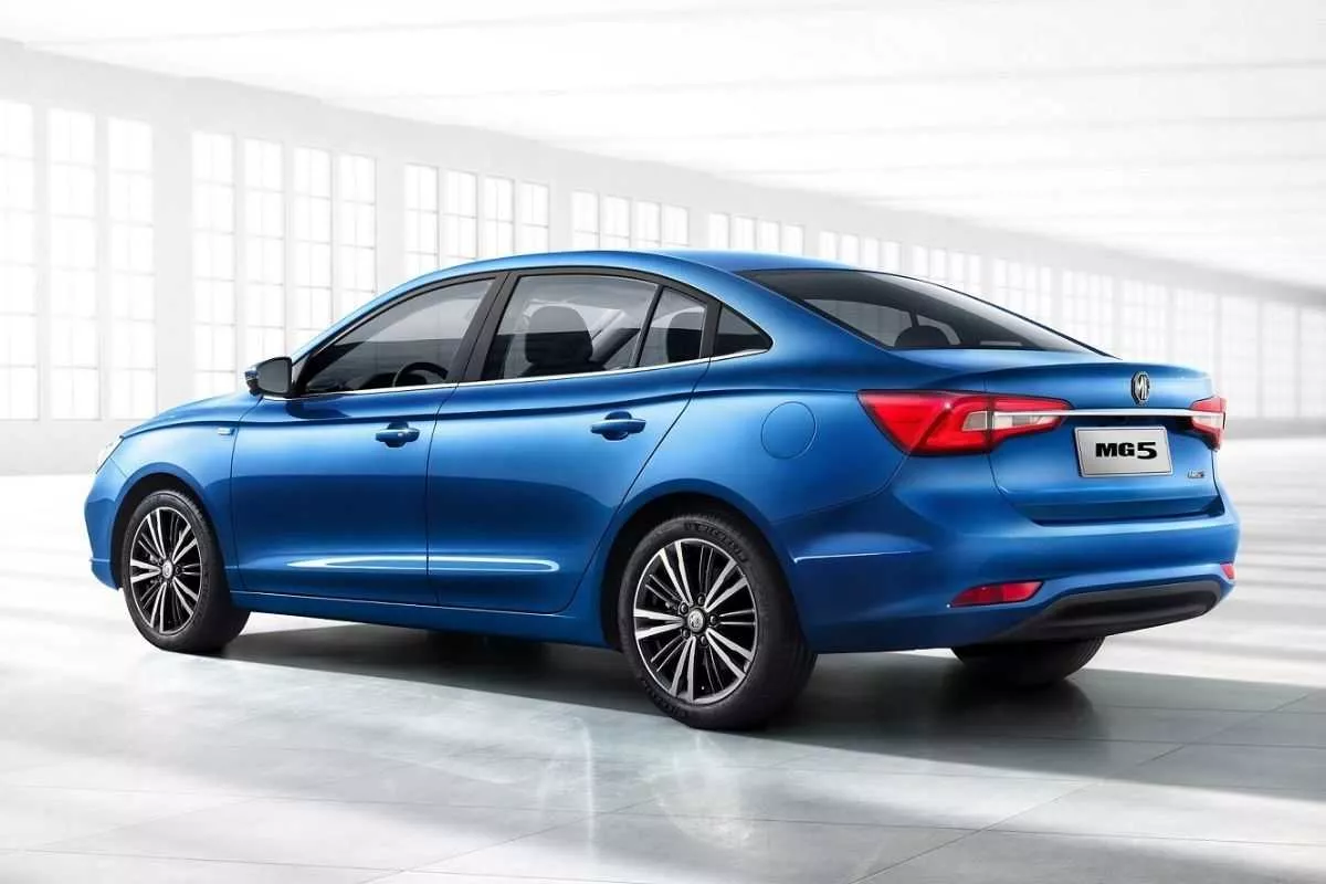 A picture of the rear of the MG 5