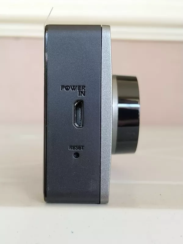 yi smart dash cam side view