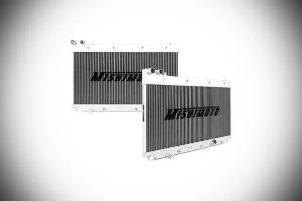 A picture of Mitshimoto 2-row alimunim radiators.
