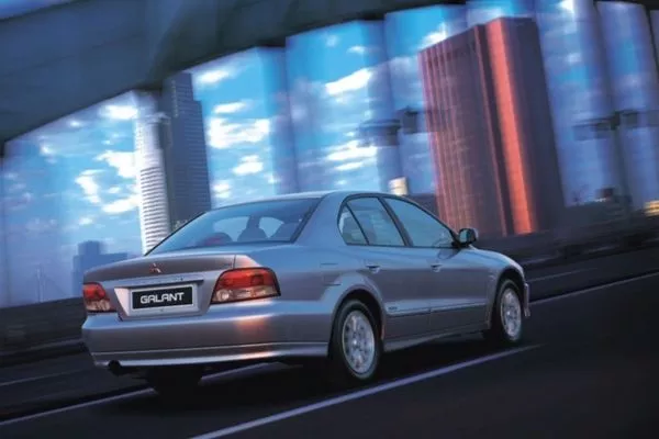 Mitsubiishi Galant on the Highway