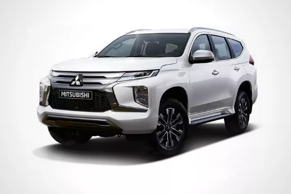 Mitsubishi Montero Sport Front View