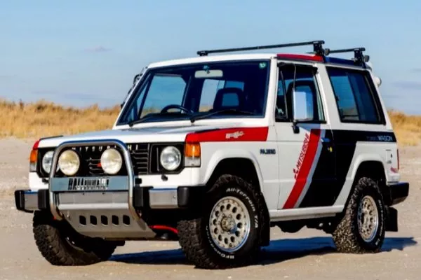 mitsubishi-pajero-dakkar