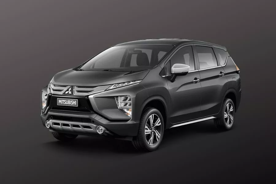 Mitsubishi Xpander GLS in Graphite Gray Metallic