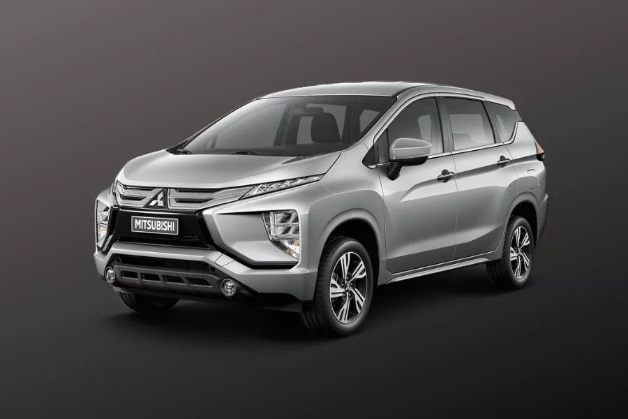Mitsubishi Xpander GLX Plus in Sterling Silver Metallic