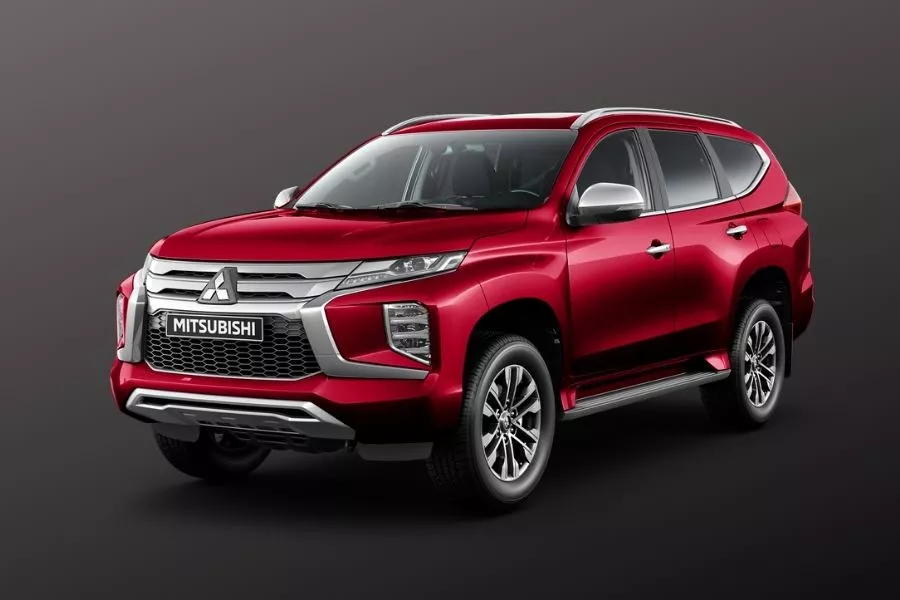 Mitsubishi Montero Sport GLS in Medium Red Mica