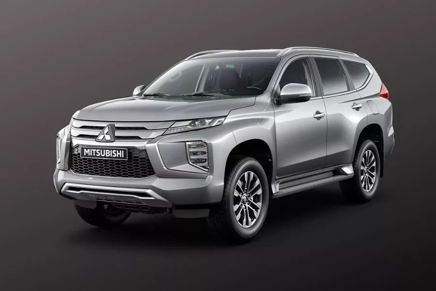 Mitsubishi Montero Sport GLX in Sterling Silver Metallic