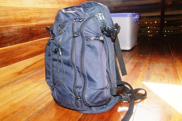 Filipinos love to go out of town whenever they can so they can bond with their famillies that they don't get to do too much everyday pack lightly