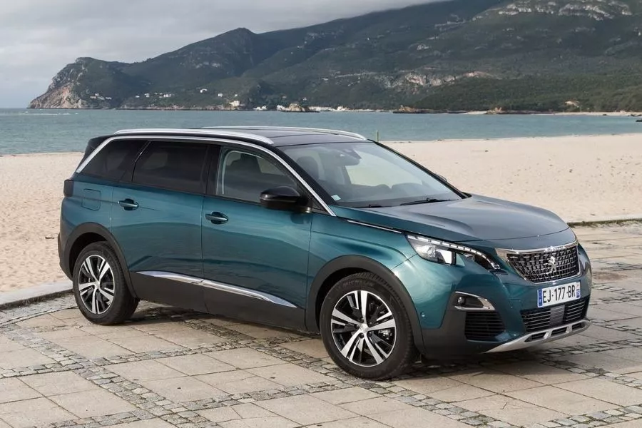 Dig French cars? Then the 5008 might suit you Peugeot 5008