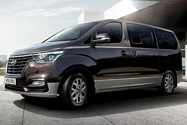 A picture of the latest model of the Hyundai Grand Starex