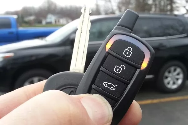Man holding a keyfob