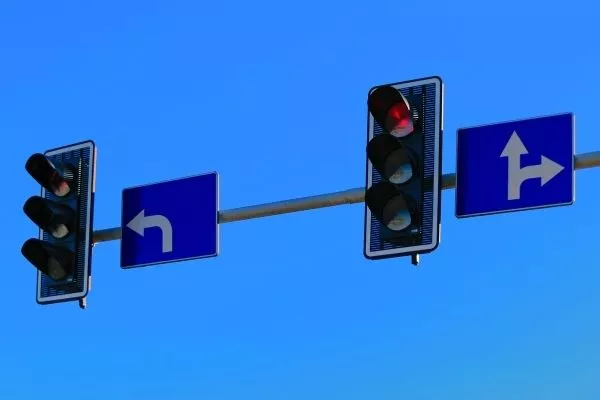 Traffic lights with LTO road signs
