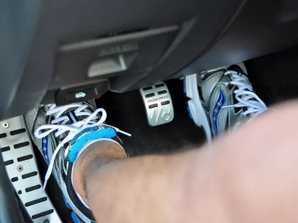 Repeat the use of the clutch, brake, and shifting to add or reduce speed Use of the brake