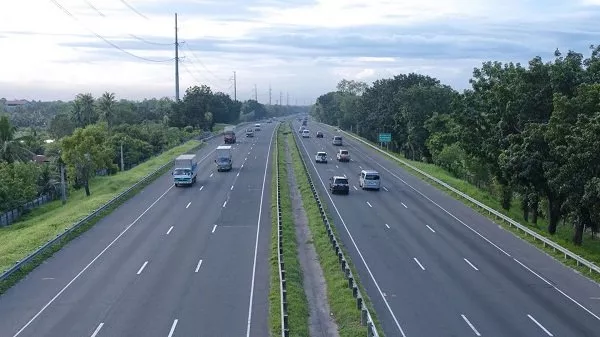 The Subic-Clark-Tarlac Expressway (SCTEx)