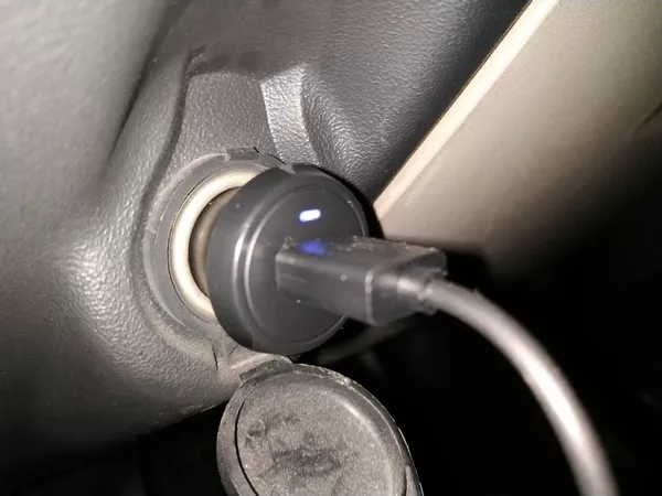 yi smart dashcam usb charger