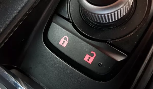 car speeding-sensing auto locks