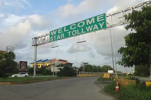 The Southern Tagalog Arterial Road (STAR Tollway)