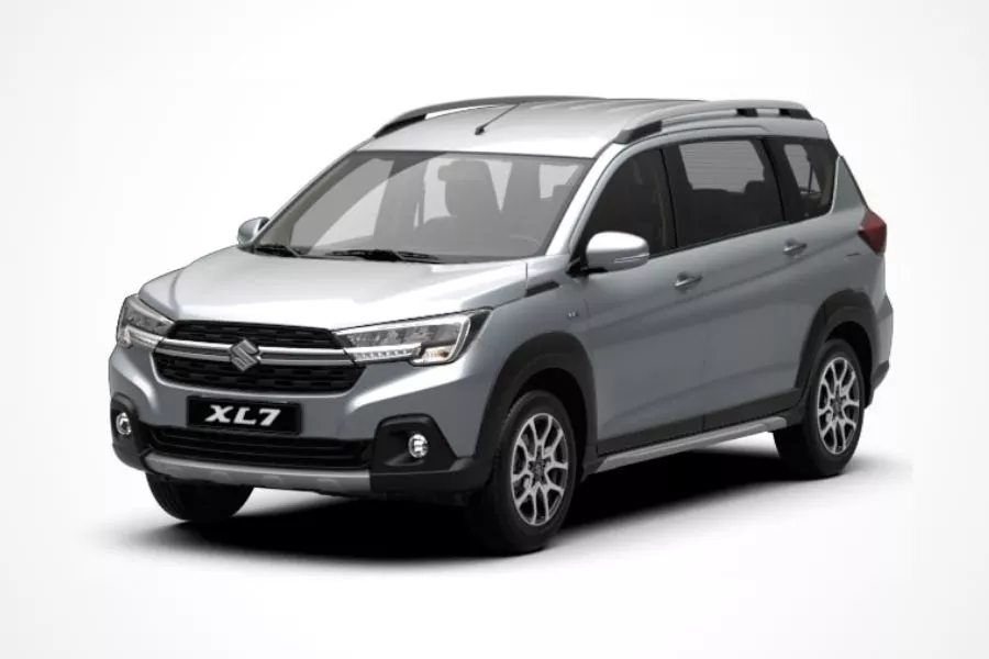 Suzuki XL7 color in Snow White Pearl