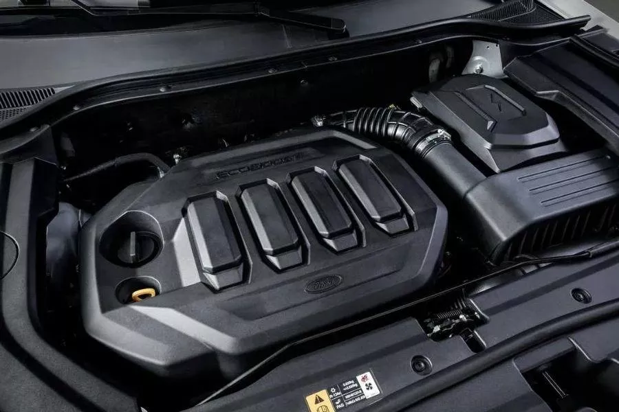 The Territory's 1.5-liter inline-4 EcoBoost gasoline engine A picture of the Ford Territory's engine