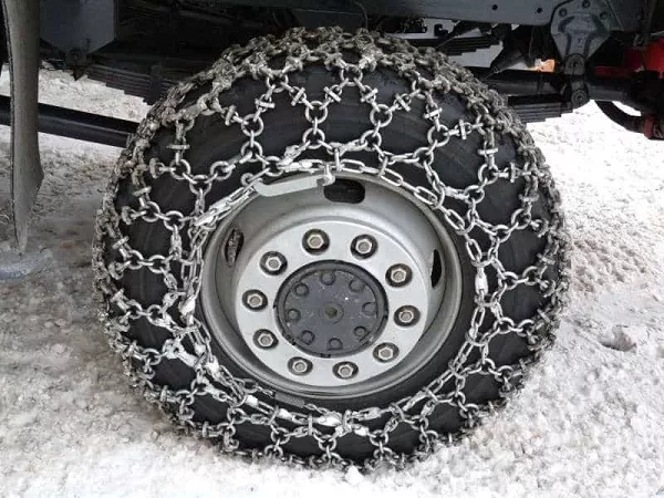 tire with chains