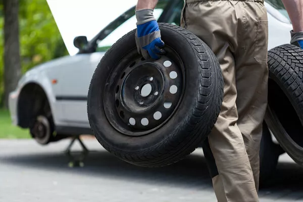 When you suddenly got your tire punctured, you may ask for a professional assistance to replace your flat tire Replacing car tire