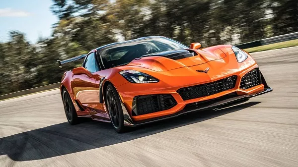 2019 Chevrolet Corvette ZR1 Coupe high horsepower car
