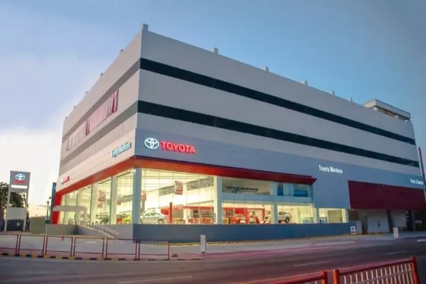 A picture of a Toyota dealership