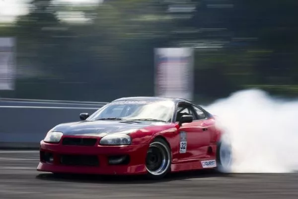 A picture of an A80 Toyota Supra mid-drift