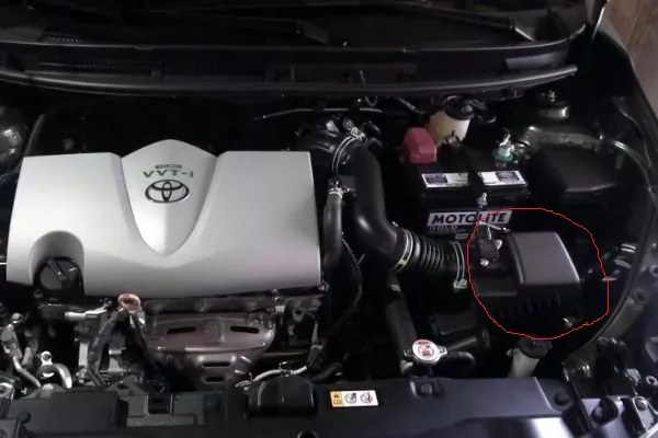 A picture of a Toyota Vios' engine bay