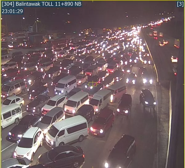 Here's traffic update in Nlex Balintawak on a particularly bad night traffic update nlex balintawak