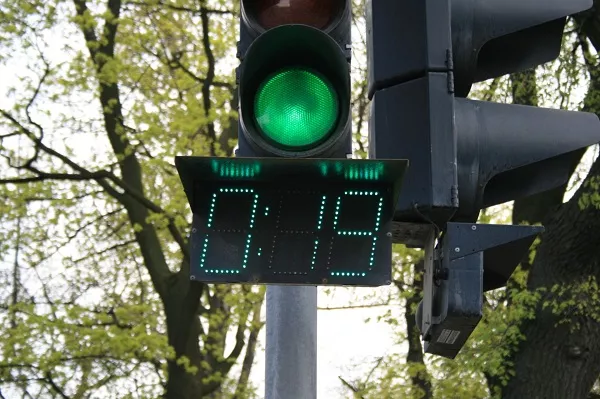 The timer is for the corresponding traffic light color or symbol Traffic light_timer