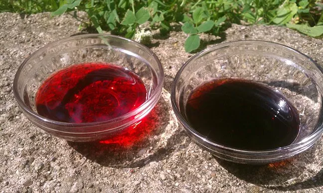 Difference between good and bad transmission fluids Red and black transmission fluids