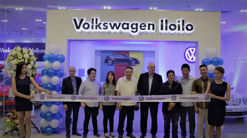 Representatives at ribbon cutting ceremony of Volkswagen Iloilo 