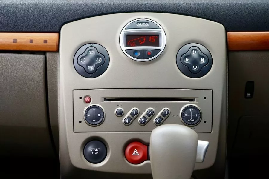 CD player in head unit 