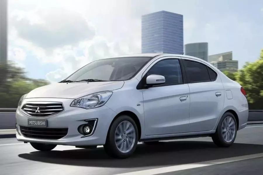 2021 Mitsubishi Mirage G4 front shot