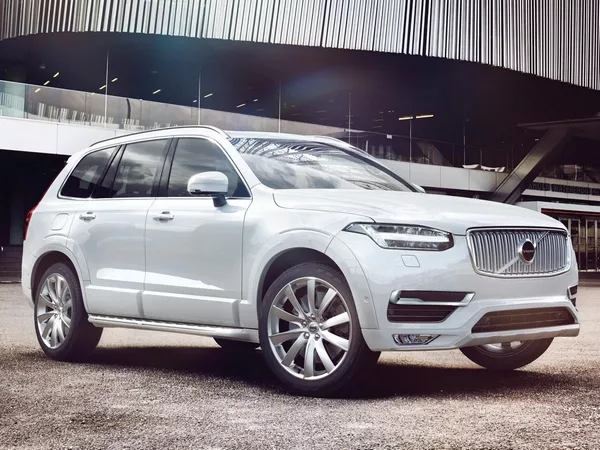 Volvo has the safest cars with a 5-star rating, with features that improve safety and performance. volvo xc90 exterior